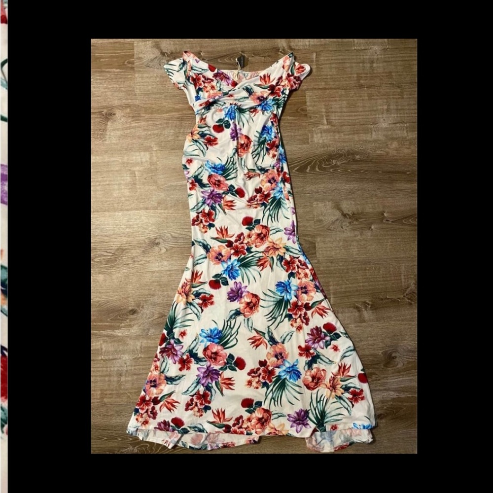 New Pink Blush floral maternity dress medium